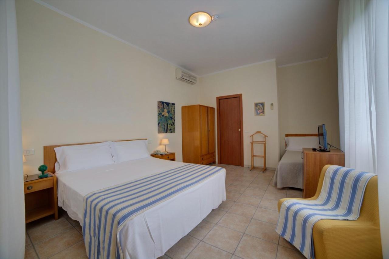 Hotel Sporting Vasto Kültér fotó