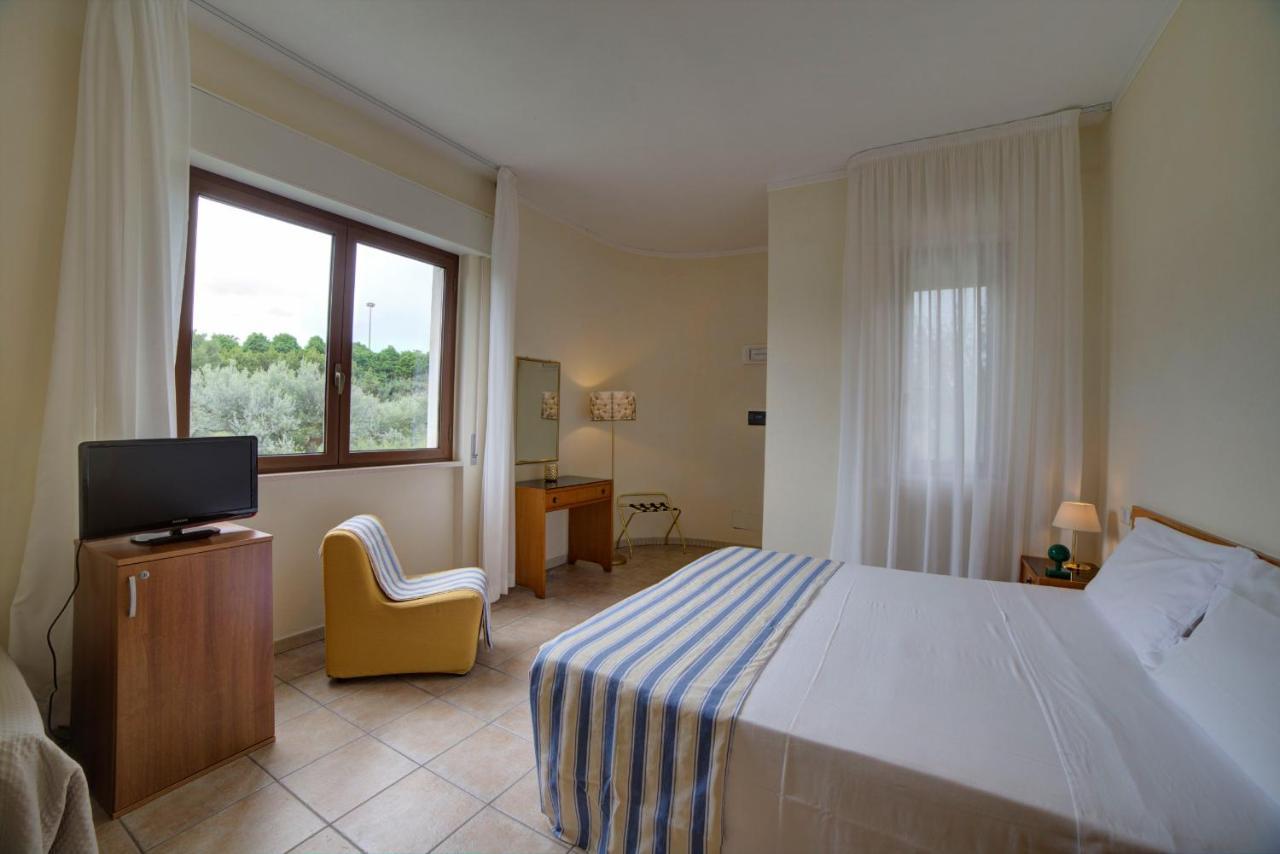Hotel Sporting Vasto Kültér fotó