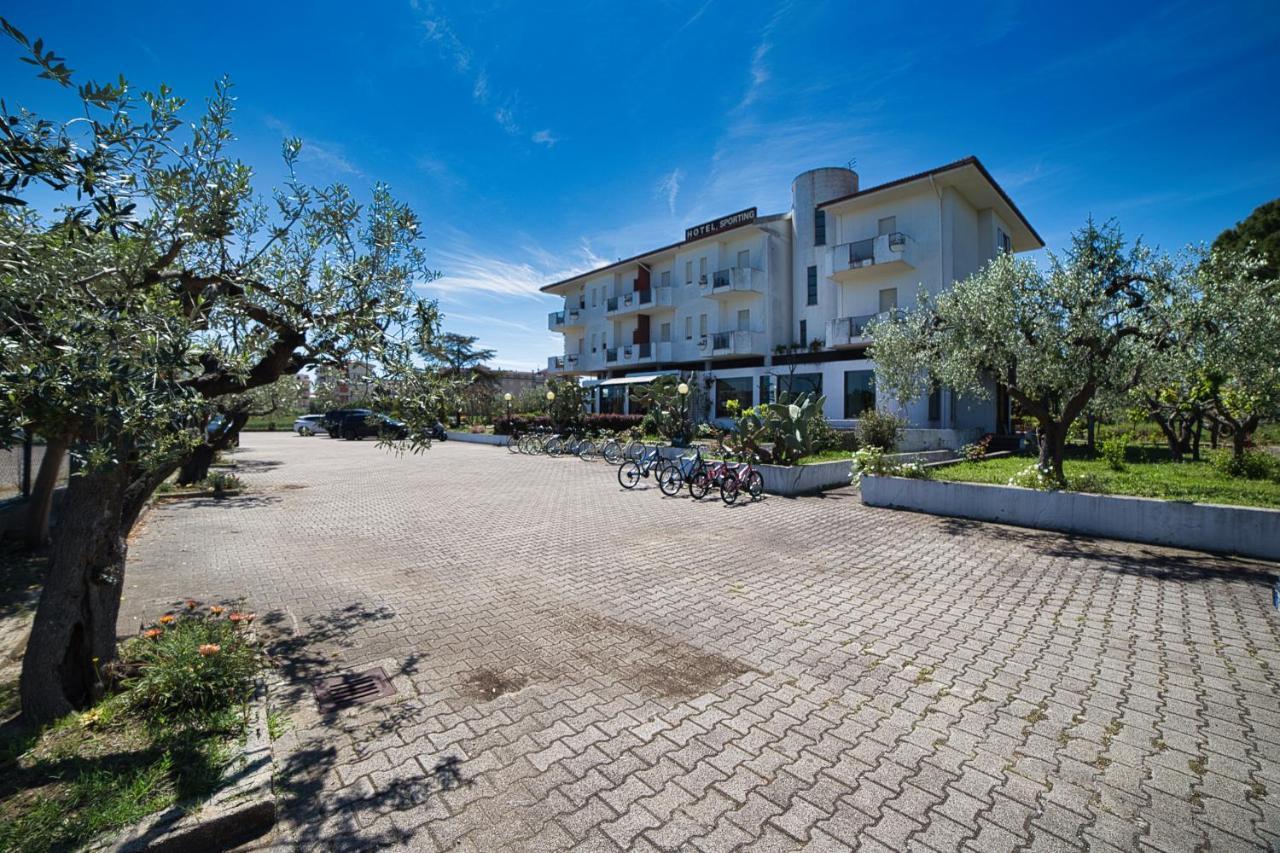 Hotel Sporting Vasto Kültér fotó